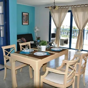 https://casa-el-mar-costa-teguise.in-canary-islands.com